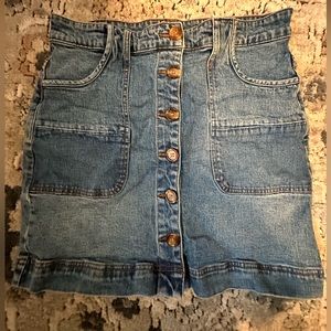Jean Skirt. Great condition. Very nice quality. Detailed patchwork